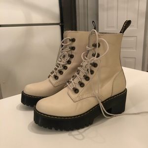 Dr Marten Leona Boot